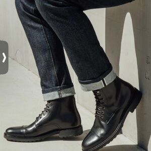 Winthrop Oakridge Lug Sole Boots in the color Black Size 12